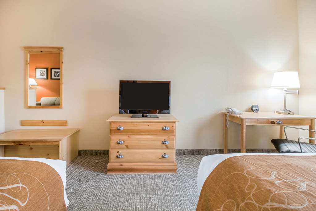 Comfort Suites Louisville Airport Room photo